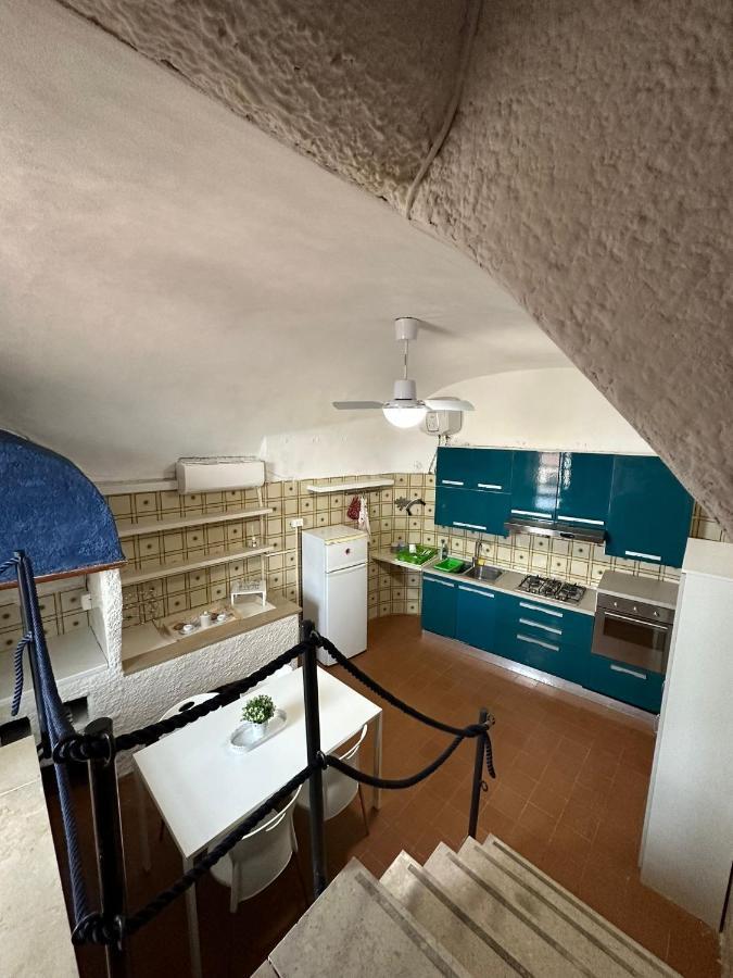 La Finestra Sul Duomo Apartment กาเอตา ภายนอก รูปภาพ